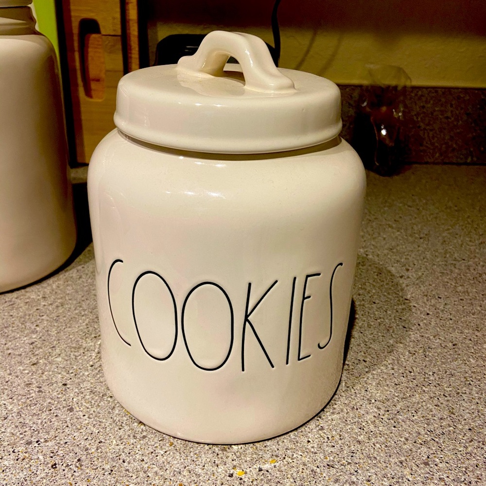 Rae Dunn Cookies canister